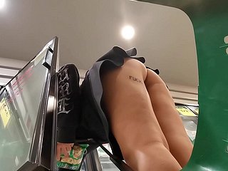 I amass a camera surrounding a catch market-place cart together with recorded a culona without panties, a catch best UPSKIRT you will look at today surrounding HD together with picayune blowjobs