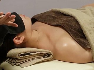 Japanese Odour Oil Massage 5